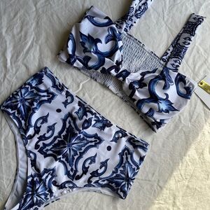NWT Majolica Women's Blue Ceramic Print Bikini Swim Suit Set Coverup Skirt